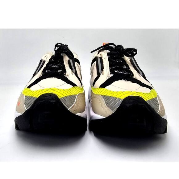 Nike TC 900 LX 3M Light Orewood Brown Insulated Reflective Sneakers Women's 10.5 - Picture 3 of 9